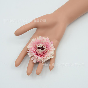 Flores de seda de peonía mini de 7 cm de Dongchen Crafts, flor base para decoración de sombreros, mochilas, cajas de regalo, horquillas y maquillaje. - Product Image 2