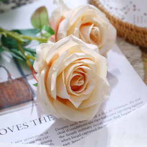 Rosa Artificial de Seda, Estilo Europeo, Decoración para Bodas y Hogar, Alta Simulación, Duradera, Accesorios para Fotografía en Exteriores - Product Image 2