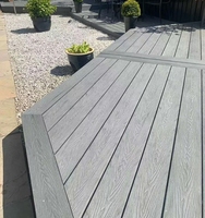 Planches de terrasse en composite WPC, anti-moisissure, revêtement de sol extérieur pour applications résidentielles, jardins et piscines