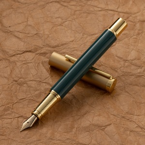 Elegante Penna Stilografica in Metallo e Resina 2.6 <span class=keywords><strong>per</strong></span> <span class=keywords><strong>Calligrafia</strong></span>, Penna con Cartuccia d'<span class=keywords><strong>Inchiostro</strong></span> <span class=keywords><strong>per</strong></span> Adulti, Accetta Logo Personalizzato <span class=keywords><strong>per</strong></span> Regalo - Product Image 6