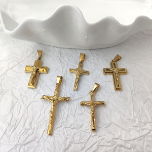 Haute Qualité Religion Crucifix Collier personnalisé 18K PVD Or En Acier Inoxydable Classique <span class=keywords><strong>Jésus</strong></span> <span class=keywords><strong>Croix</strong></span> <span class=keywords><strong>Pendentif</strong></span> pour Hommes Garçons MSPC011 - Product Image 3