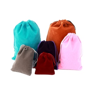 Bolsa de Terciopelo de Alta Calidad para Regalos, con Logotipo Personalizado, Tamaño Pequeño, para Perfumes, Pelucas, Rímel, Proveedor Chino, Venta al Por Mayor - Product Image 1