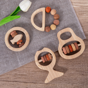 Jouet musical éducatif en bois Montessori Sky unisexe pour bébé, avec anneau de dentition et hochet - Cadeau pour bébé - Product Image 4