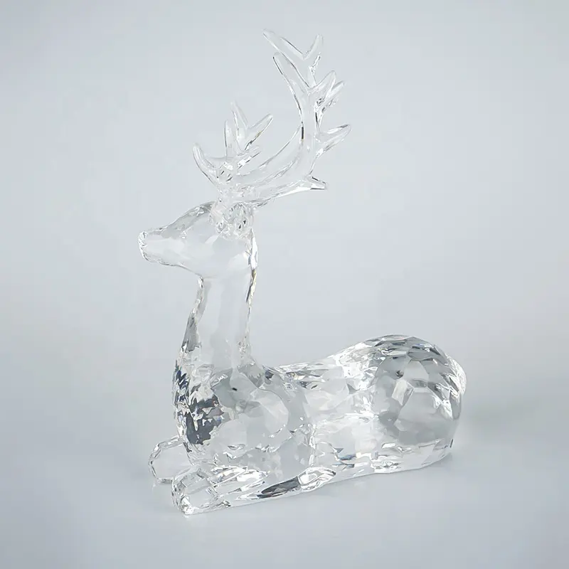 Luxury Christmas Reindeer and Elk Statue Carved Acrylic Dining Table Decoration Handmade Plastic Deer Art Crafts Gift