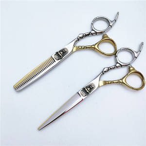 Tijeras de peluquería GT6 de 6.0 pulgadas, doradas, con tornillo de cabeza de toro, para entresacar, para diestros, uso estético, hoja estándar - Product Image 2