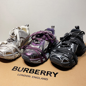 Nouvelles Baskets de Créateur pour Enfants 2024 Tendance avec Conception à Sangles Panneaux en Cuir et Maille Semelle Souple Chaussures Robustes pour Garçons et Filles - Product Image 4