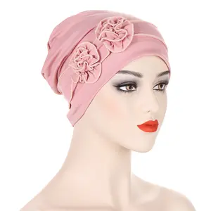批发新款纯色花朵图案头巾帽子穆斯林妇女素棉感觉内帽侧花头巾帽