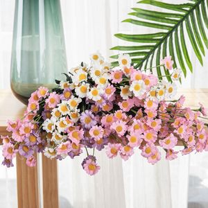 ดอกเดซี่ประดิษฐ์ CallaFloral 15 หัว ทำจากโฟม PE สำหรับตกแต่งภายในบ้าน งานแต่งงาน และตกแต่งบ้าน - Product Image 2