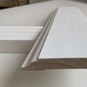 Rodapié de Estilo Colonial Moderno y Ecológico, Molduras de Rodapié con Base Imprimada Blanca - Product Image 1