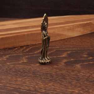 Pendentif Statue de Guanyin Bodhisattva en laiton pur vintage, 5.3cm, décoration religieuse bouddhiste pour la maison, ornement artisanal - Product Image 3