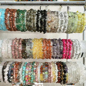 Collier ras du cou en perles de pierre à rouler en cristal naturel pour femmes Pendentif bricolage poli avec puce de gravier - Product Image 2