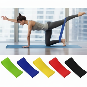Fasce colorate di resistenza al Fitness impostate per l'esercizio e l'allenamento - Product Image 1