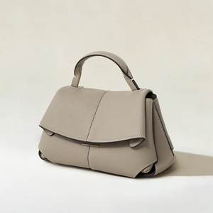 Borsa Elegante in Pelle con Manico Superiore, Borsa a Tracolla Strutturata, Elegante Borsa Minimalista da Donna per Uso Quotidiano - Product Image 1