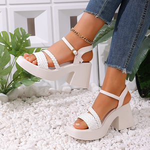 Sandali <span class=keywords><strong>con</strong></span> Plateau Intrecciati <span class=keywords><strong>Neri</strong></span> <span class=keywords><strong>alla</strong></span> Moda - Calzature da Donna <span class=keywords><strong>con</strong></span> Tacco Quadrato 6cm, Cinturino <span class=keywords><strong>alla</strong></span> <span class=keywords><strong>Caviglia</strong></span>, Impermeabili, Traspiranti e Decorate <span class=keywords><strong>con</strong></span> Strass - Product Image 4