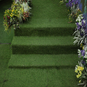 Decoración de Pared de Césped Artificial Verde de Polietileno Ignífugo y Duradero de 4.0m de Ancho para Barrera de Seguridad en Obras de Construcción - Product Image 6