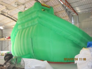 Tobogán inflable gigante de nylon con piscina de pelotas para la diversión de los niños con deslizamientos y juegos de pelotas. - Product Image 6