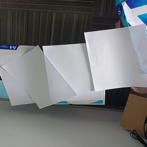Precio DE FÁBRICA DE China 104 <span class=keywords><strong>106</strong></span> Blancura 100% Papel offset de pulpa de madera 70GSM 75GSM 80GSM A4 Papel de copia en la tienda - Product Image 6