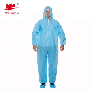 Mono Desechable de Polipropileno Extra Grande, Traje con Cremallera Frontal, Capucha y Botas, Muñequeras y Puños Elásticos - Product Image 3