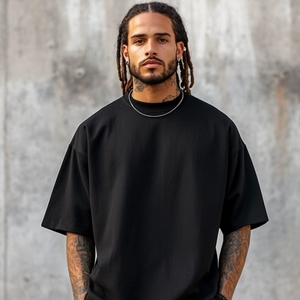 เสื้อยืดพิมพ์ลายกราฟิกเฮฟวีเวตของผู้ชายเสื้อแนวสตรีทผ้าคอตตอนขนาดใหญ่โชว์ไหล่250gsm ออกแบบได้ตามต้องการ - Product Image 3