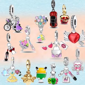 Bijoux DIY classiques pour enfants en alliage d'argent avec zircon en forme de cœur d'abeille, perle de vin rouge et bouquet de fleurs – Cadeau mignon et tendance - Product Image 1