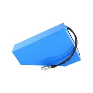 Batería de Litio Triangular Personalizada para Bicicleta Eléctrica de 48v 52v 30Ah 35Ah 45Ah, Venta al Por Mayor, con BMS de 50A 60A, Compatible con Bicicletas Eléctricas de 2000w - Product Image 2