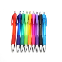Stylos promotionnels bon marché Poignée en caoutchouc souple Stylo à bille en plastique transparent coloré avec impression de logo personnalisé
