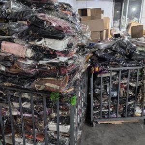 Sac de seconde main de marque mixte en cuir et en pu pour femmes de haute qualité-mode italienne - Product Image 4