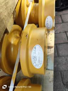 <span class=keywords><strong>Roller</strong></span> Track, roda Track, suku cadang mesin bulldoser, D4c D4e D4d D5 D5h D6c D6h D6d <span class=keywords><strong>D6e</strong></span> suku cadang Excavator - Product Image 5