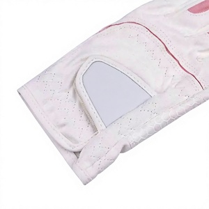 Gants de golf en cuir véritable blancs pour femmes avec accents roses, antidérapants, à enfiler, pour le golf - Product Image 3