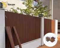 Panneau mural rainuré WPC moderne de haute qualité pour extérieur 219*26mm en PE antistatique avec design graphique pour jardin extérieur