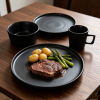 Vente en gros usine : Service de table en grès noir de 16 pièces avec kit de tasses, design mat européen moderne, peint à la main, compatible lave-vaisselle