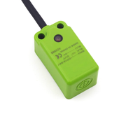 Capteur de proximité inductif carré DC 2 fils NO, distance de détection 5 mm, installation encastrée, interrupteur de détection de métaux