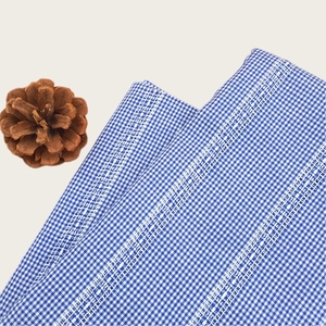 Panneau tissé jacquard à carreaux en fil teint 100 % coton Leno, style vintage et aéré, pour la confection de chemisiers et de cardigans d'été - Product Image 3