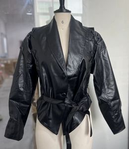 Nuova Giacca Corsetto con Lacci sul Colletto e Maniche Lunghe per Autunno e Inverno 2025 - Product Image 5