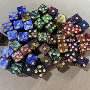 Op Maat Gemaakte Logo Kleurrijke Gegraveerde Natuurlijke Edelsteen Rpg Dobbelstenen Set Handgemaakte Vierkante Stenen Custom Dobbelstenen Voor Casino Tafelspellen - Product Image 4