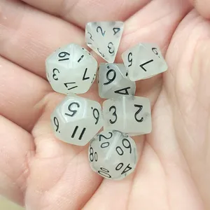 Đa diện DND phát sáng trong bóng tối acrylic nhựa sáng phát sáng xúc xắc - Product Image 3