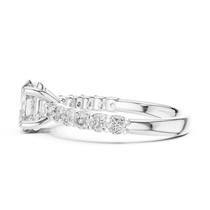Bague en argent pour femme avec diamant, bijou classique et élégant avec finition diamant brillant, idéale pour les fiançailles, les mariages, les soirées et comme cadeau - Product Image 3