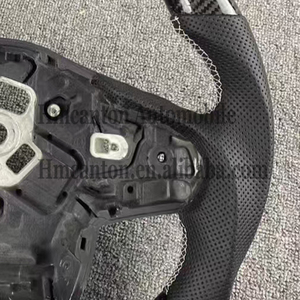 Nuevo Producto: Volante Deportivo de Fibra de Carbono y Cuero Perforado para Toyota GR Supra - Product Image 6