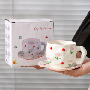 Ensemble tasse et soucoupe en céramique peintes à la main de style coréen, tasse à café créative irrégulière - Product Image 6