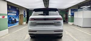 L9 Flagship EV >700km Autonomie NEDC 1.5TD 2DHT 6 Places Batterie au Lithium Fer Phosphate 300kW Puissance Voiture Hybride Rechargeable FSL LD8 - Product Image 3