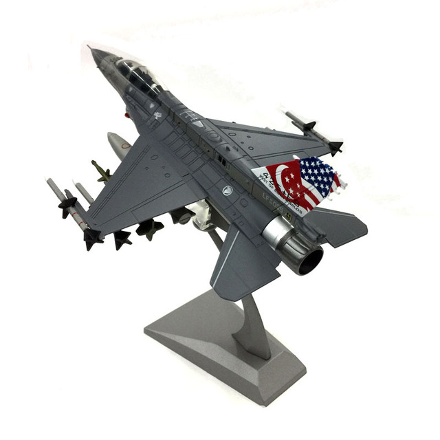 1/72 Diecast Fighter Jet Plane Model F-16D Singapore Military Plane Model for Military Fans Collection with High Quality