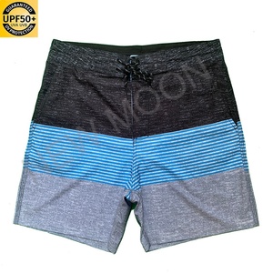 Shorts de plage pour hommes personnalisés, protection solaire, vente en gros, extensibles dans 4 directions, imprimés par sublimation, shorts de bain, shorts de sport, vêtements de plage - Product Image 3