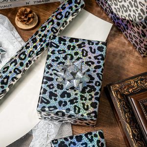 Rollo de Papel de Regalo con Estampado de Leopardo, 46.8 Pies Cuadrados, Papel de Regalo Metálico de Doble Cara para Fiestas de Cumpleaños y Días Festivos - Product Image 2