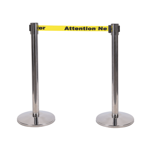 Poste de cola de primera calidad con base de hierro fundido y logotipo personalizable - Product Image 2