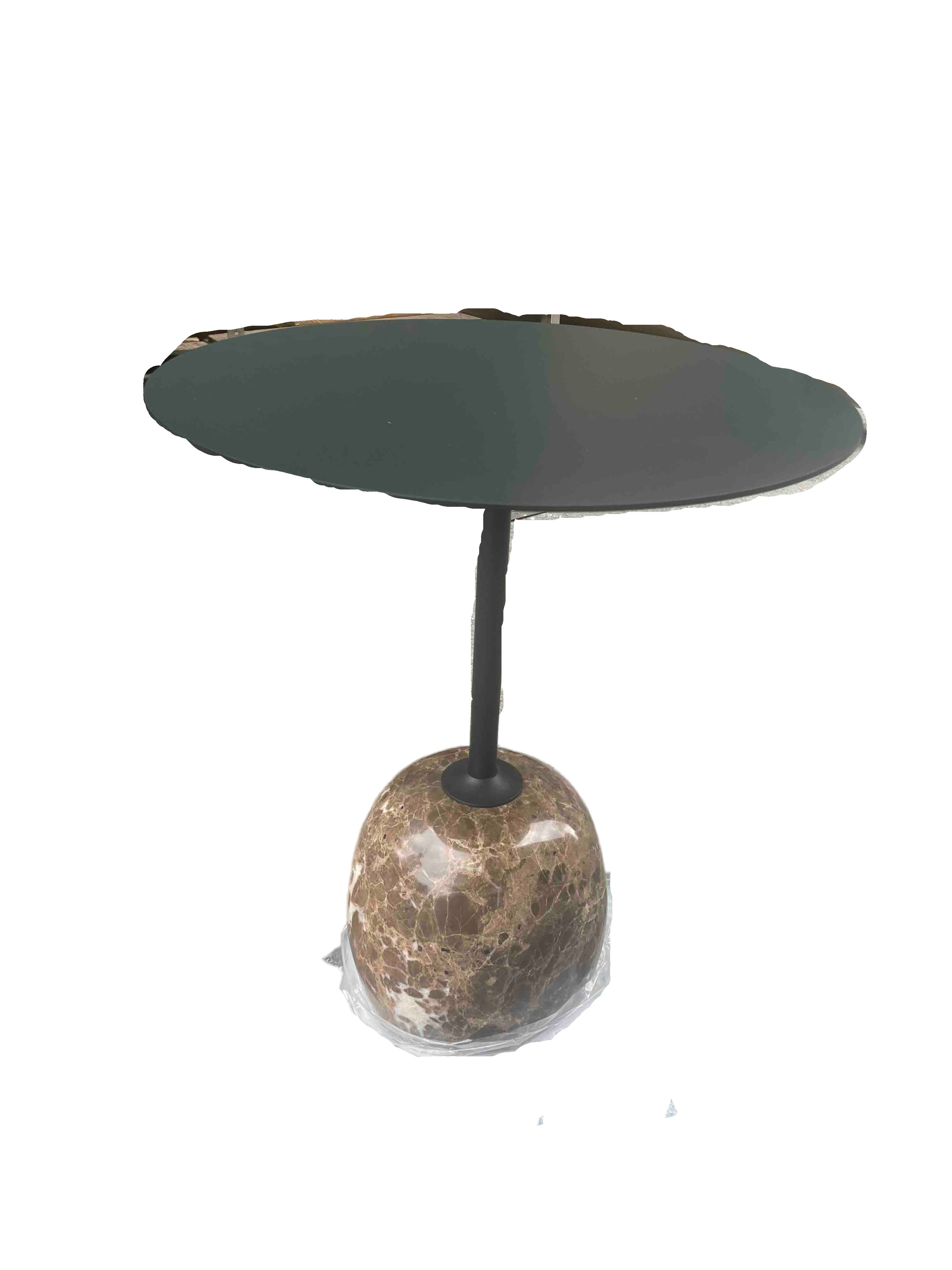 Noir chaud + Marbre Emparador