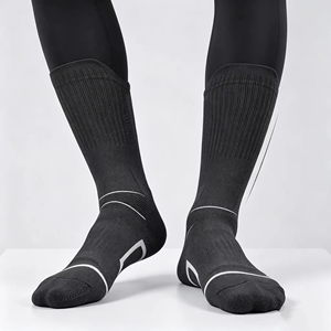 Chaussettes de compression personnalisées avec logo, coussinées, anti-ampoules, évacuant l'humidité, pour la randonnée sportive et les activités athlétiques - Product Image 2