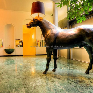 Lámpara LED moderna para suelo de caballo, escultura de arte alto, lámpara de pie, sala de exposiciones, decoración de vestíbulo, estatuas FRP, luz de suelo - Product Image 2