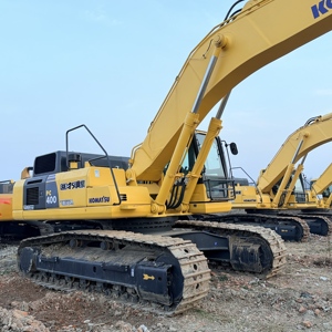Excavatrice sur chenilles Komatsu PC400-8 d'occasion, 40 tonnes, usage intensif, marque japonaise, certifiée CE, moteur diesel avec boîte de vitesses et moteur - Product Image 3