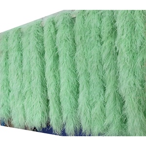 Boa de Plumas de Avestruz Teñidas de 10 Capas, Color Dorado, Rojo y Marfil, 2 Metros de Largo, para Manualidades, Vestidos de Mujer, Carnaval, Fiesta, Xinyuling - Product Image 1