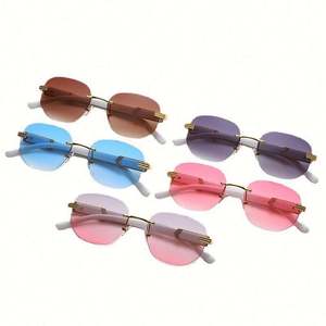 Gafas de Sol Cuadradas Sin Montura con Lentes Transparentes Degradados en Tonos Oceánicos, Estilo Retro 2021 para Hombre y Mujer, Protección UV400, Gafas de Sol Poligonales - Product Image 3